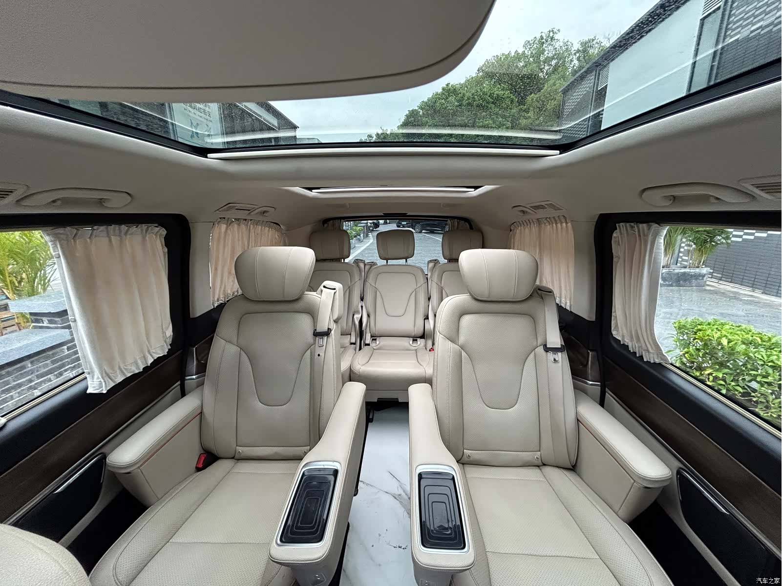 Mercedes-Benz V-Class, 2022 9