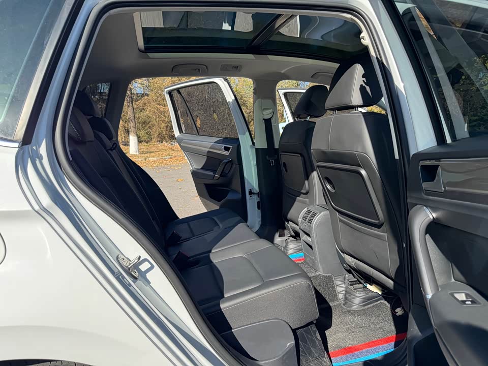 Volkswagen Golf*Jiayu