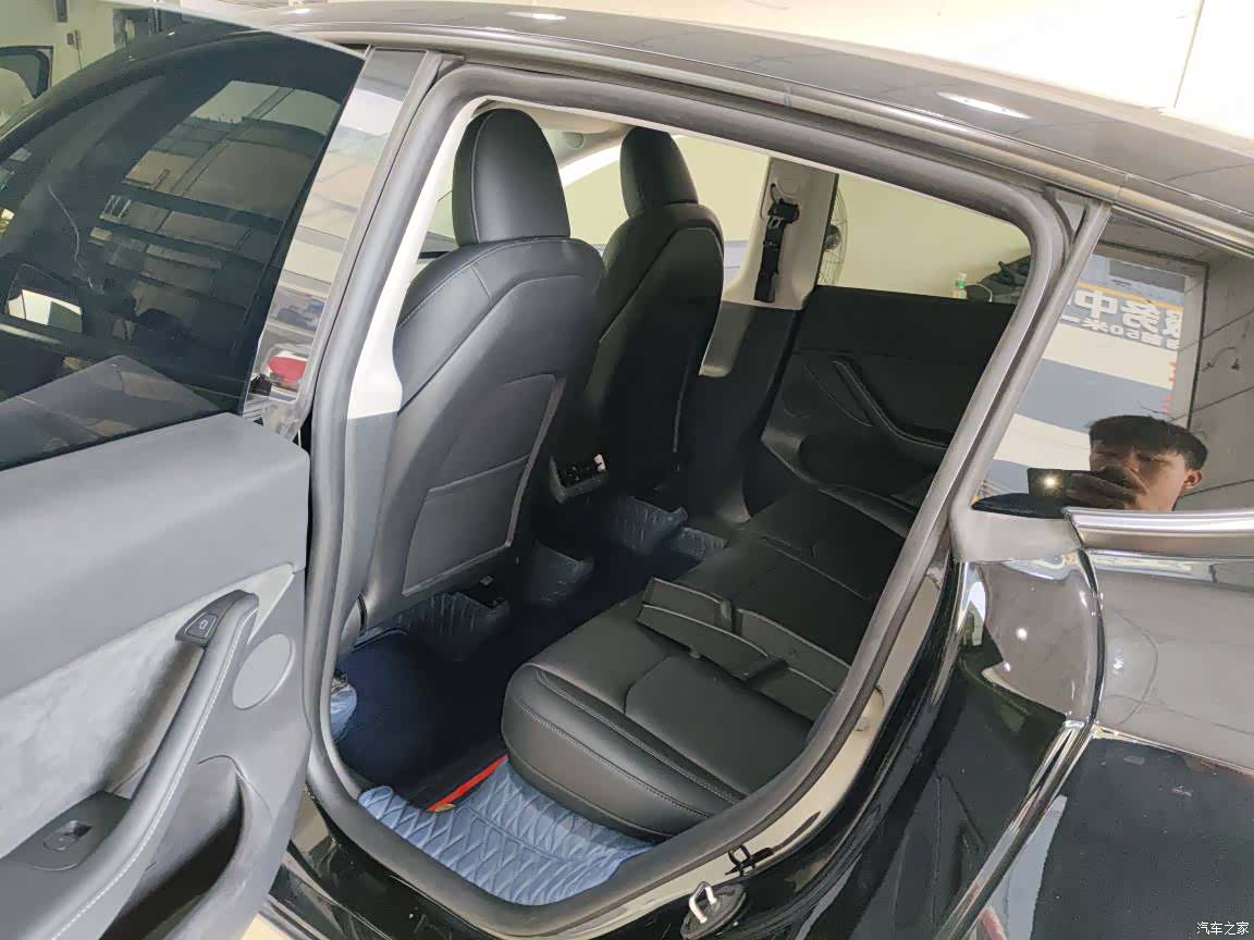 Tesla Model Y, 2024 7