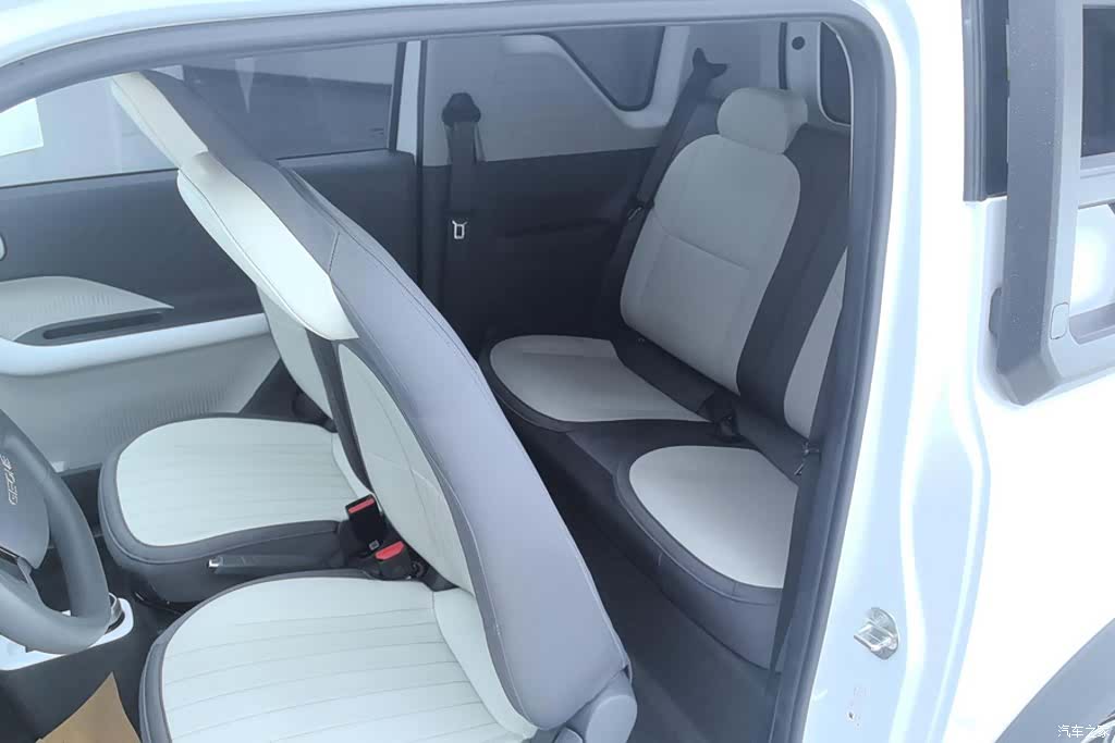 Geely Panda, 2025 11