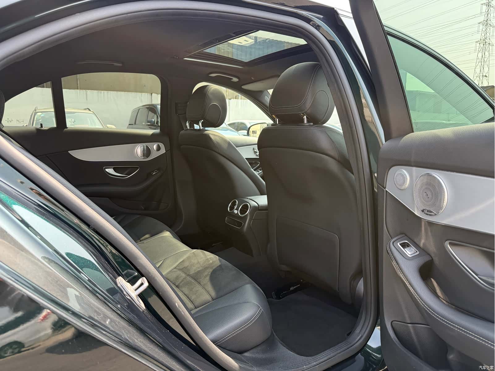 Mercedes-Benz C-Class, 2021 24