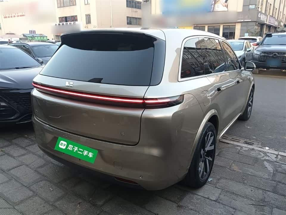 Li Auto Ideal L8