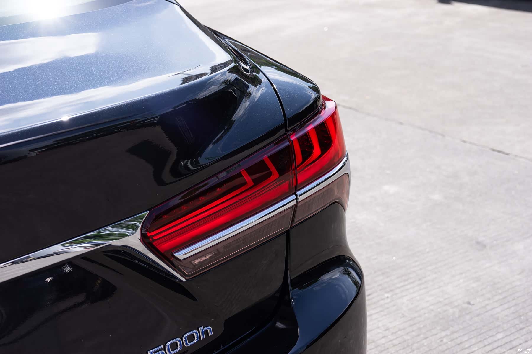 Lexus LS, 2019 7