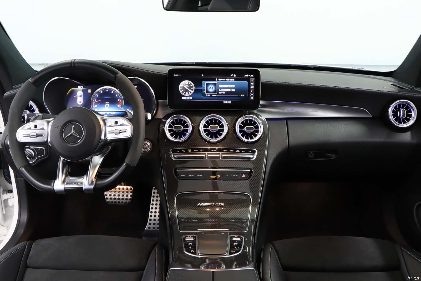Mercedes-Benz C-Class, 2020 15