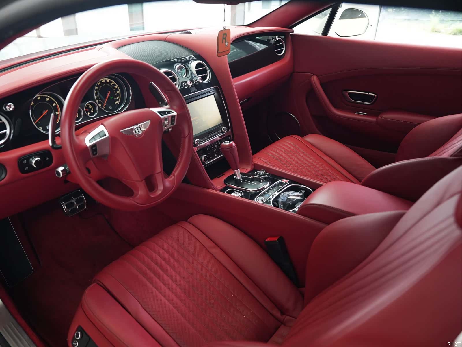 Bentley Continental GT, 2017 18