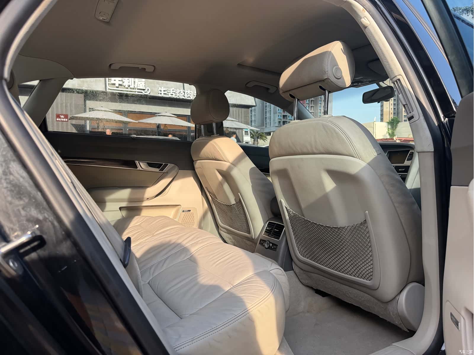 Audi A6L, 2010 8