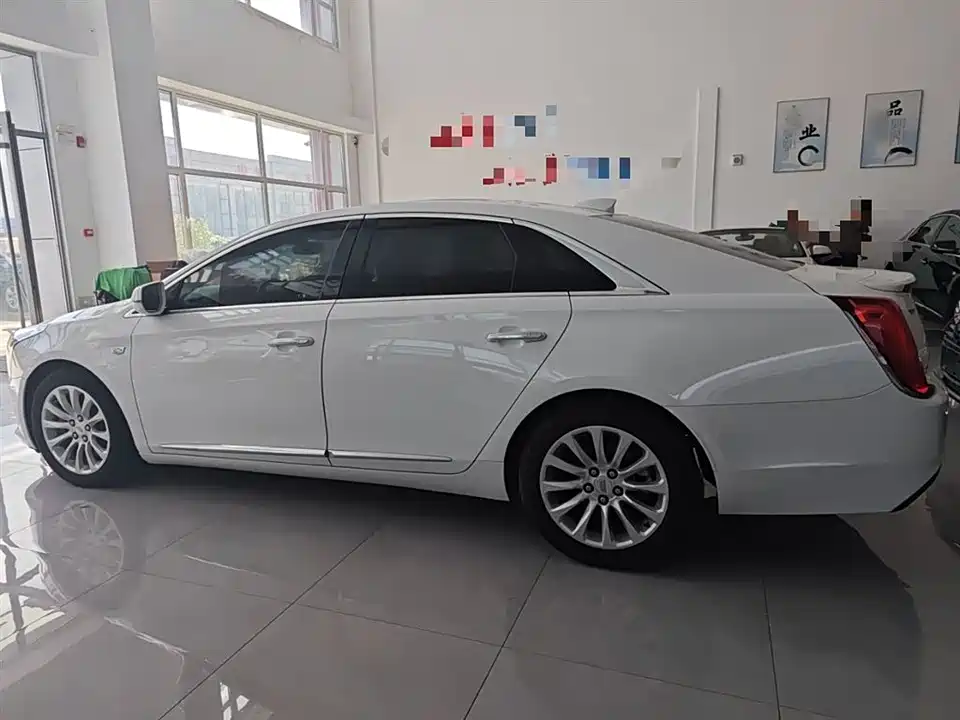 Cadillac XTS