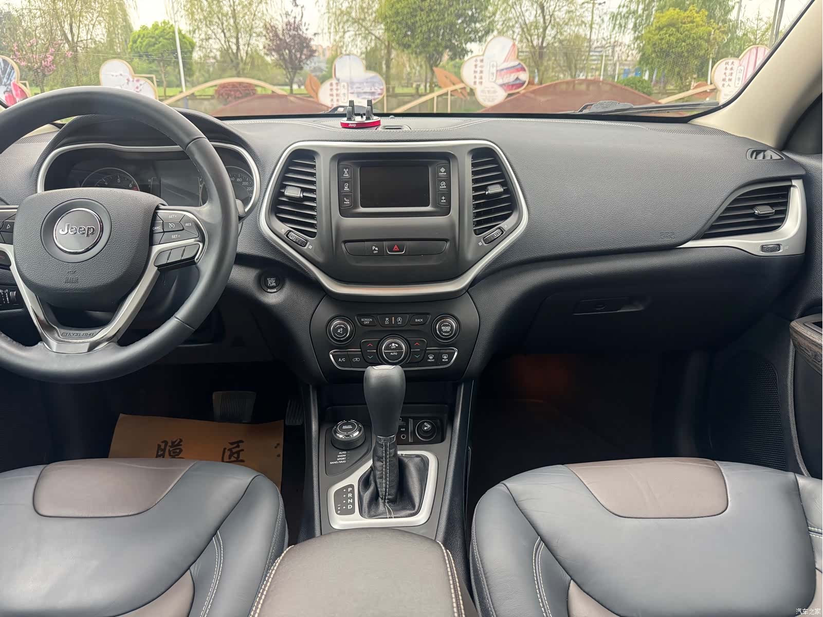Jeep Cherokee, 2016 18
