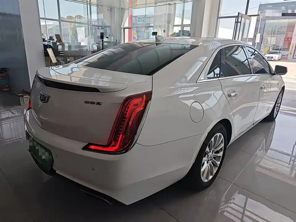 Cadillac XTS