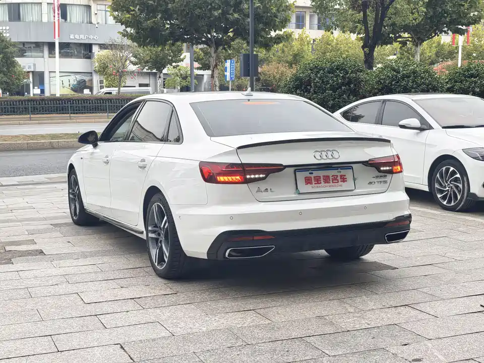 Audi A4L