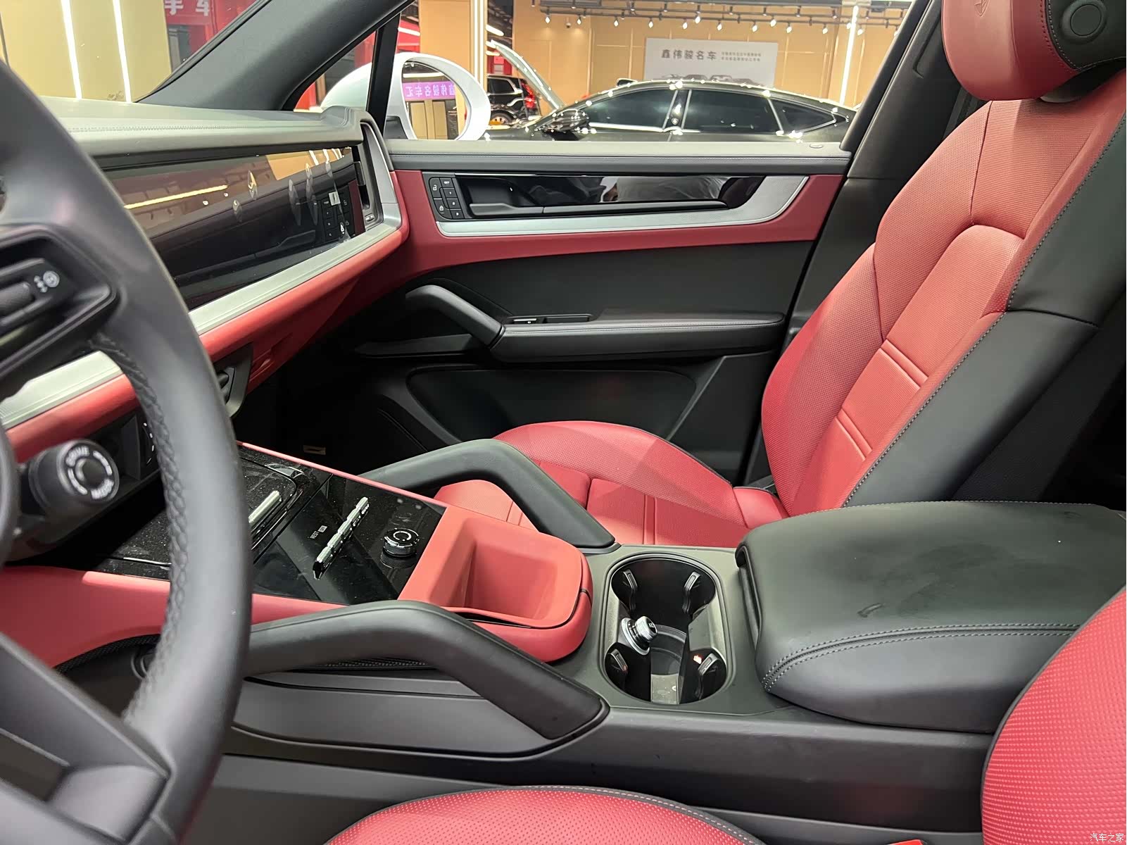 Porsche Cayenne, 2025 6