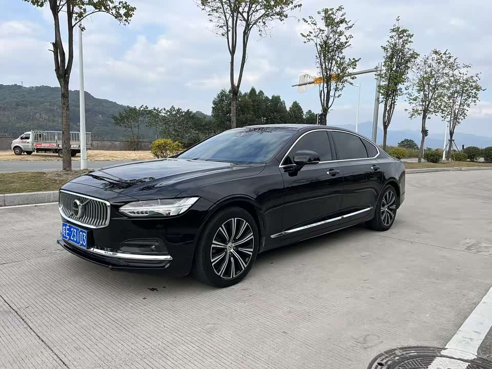 Volvo S90