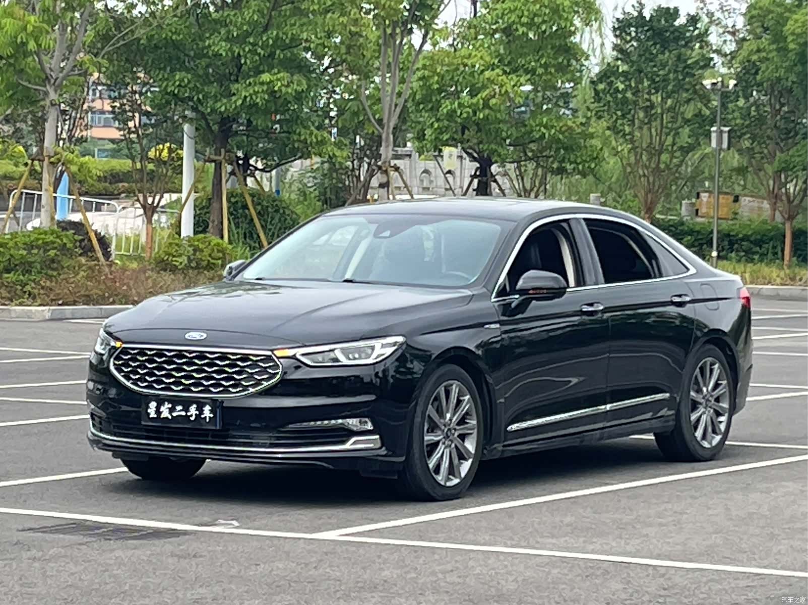 Ford Taurus