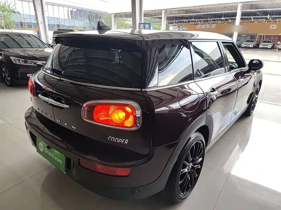 MINI CLUBMAN