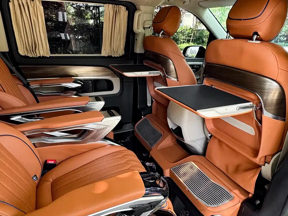 Mercedes-Benz V-class