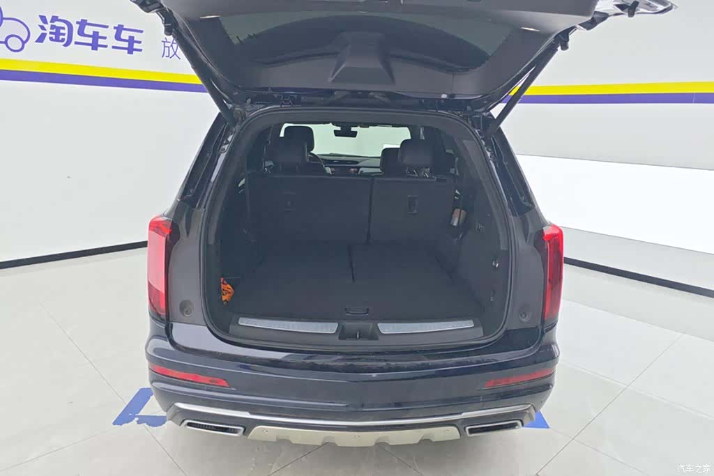 Cadillac XT6, 2021 4