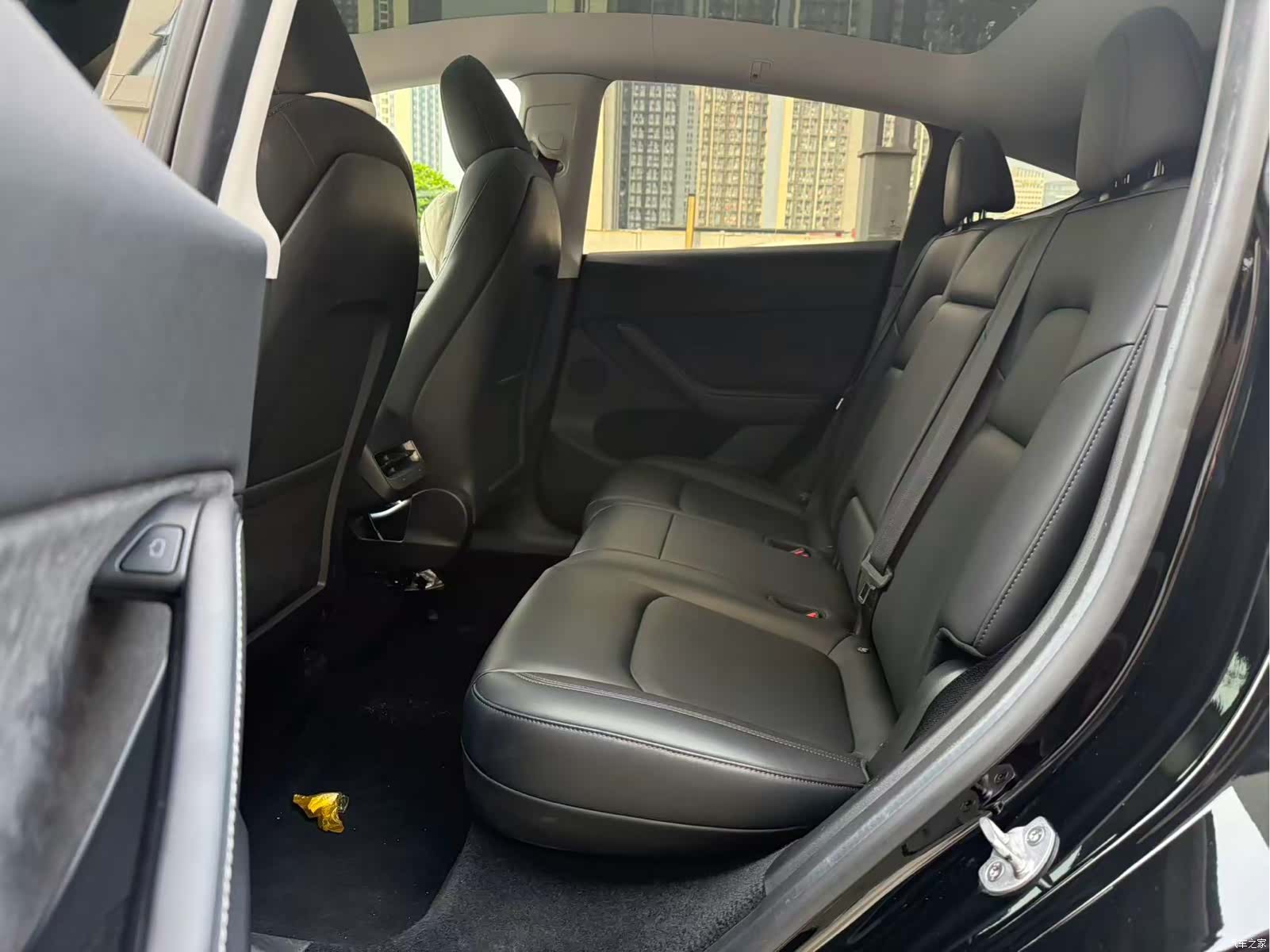 Tesla Model Y, 2023 7