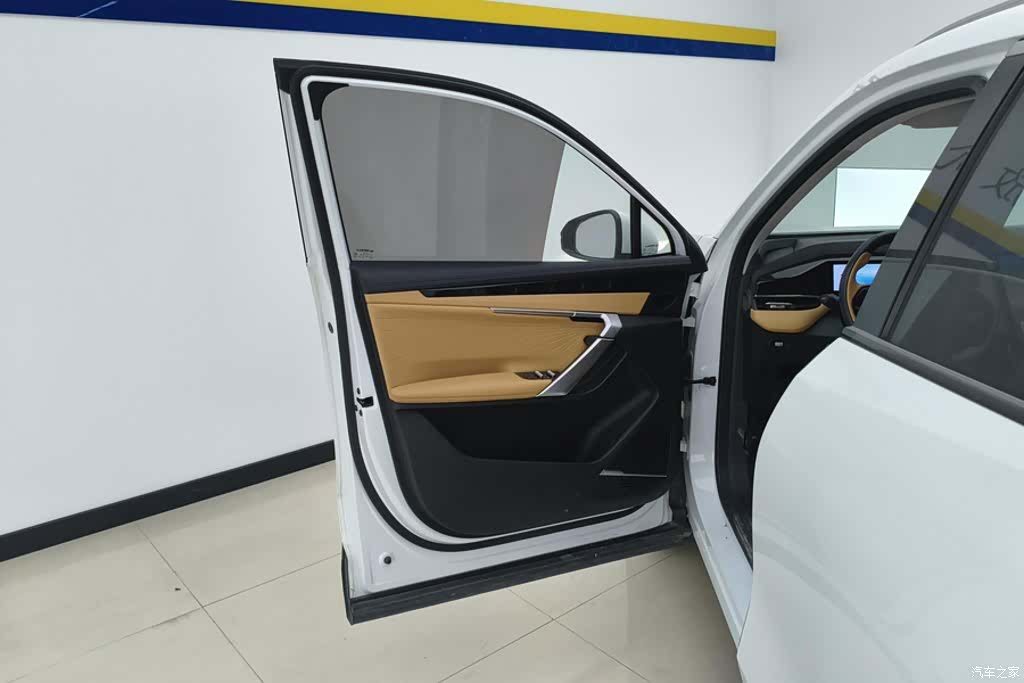 Geely Boyue, 2023 7
