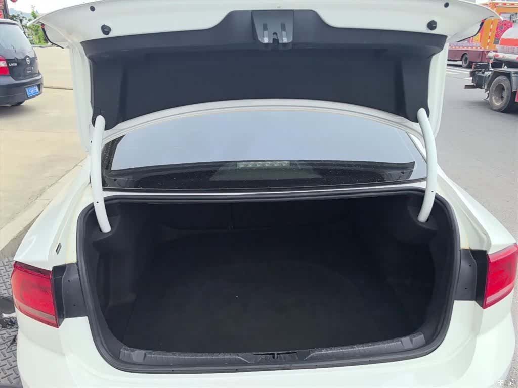 Volkswagen Lamando, 2017 19
