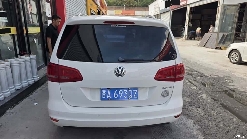 Volkswagen Xia, 2012 6
