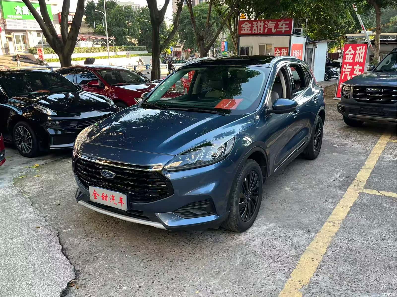 Ford Escape, 2023 3