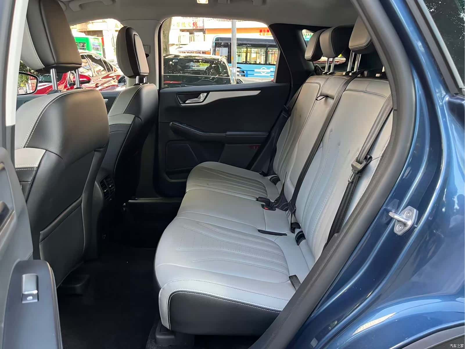 Ford Escape, 2023 10