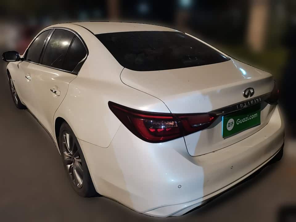 Infiniti Q50L