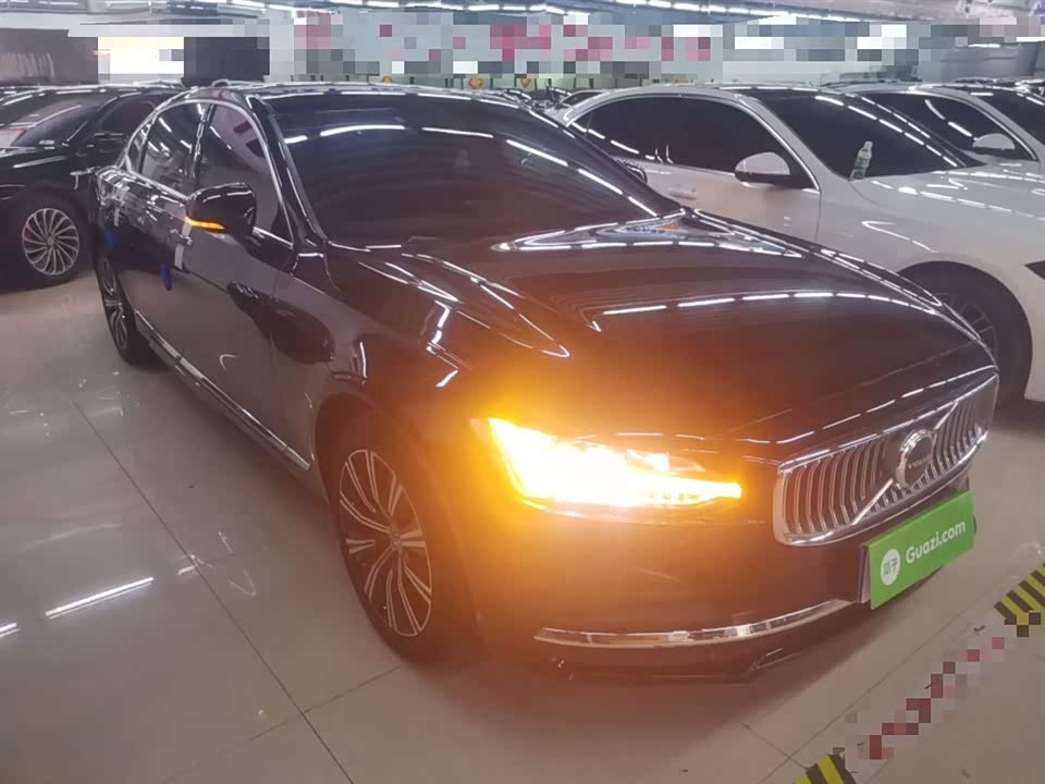 Volvo S90
