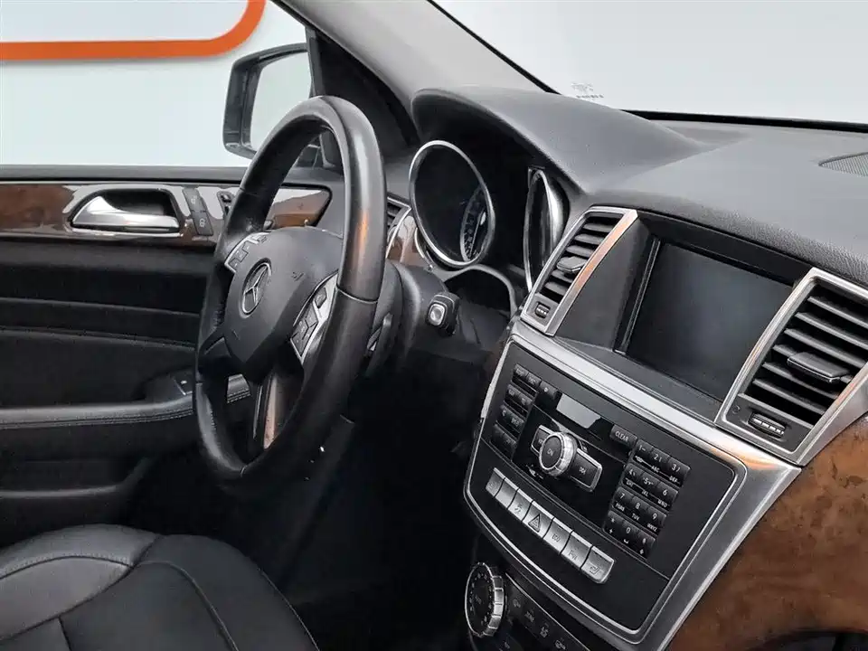 Mercedes-Benz M class