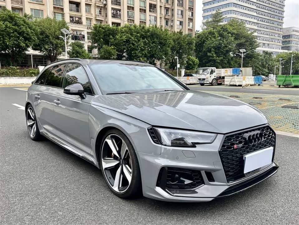 Audi RS 4