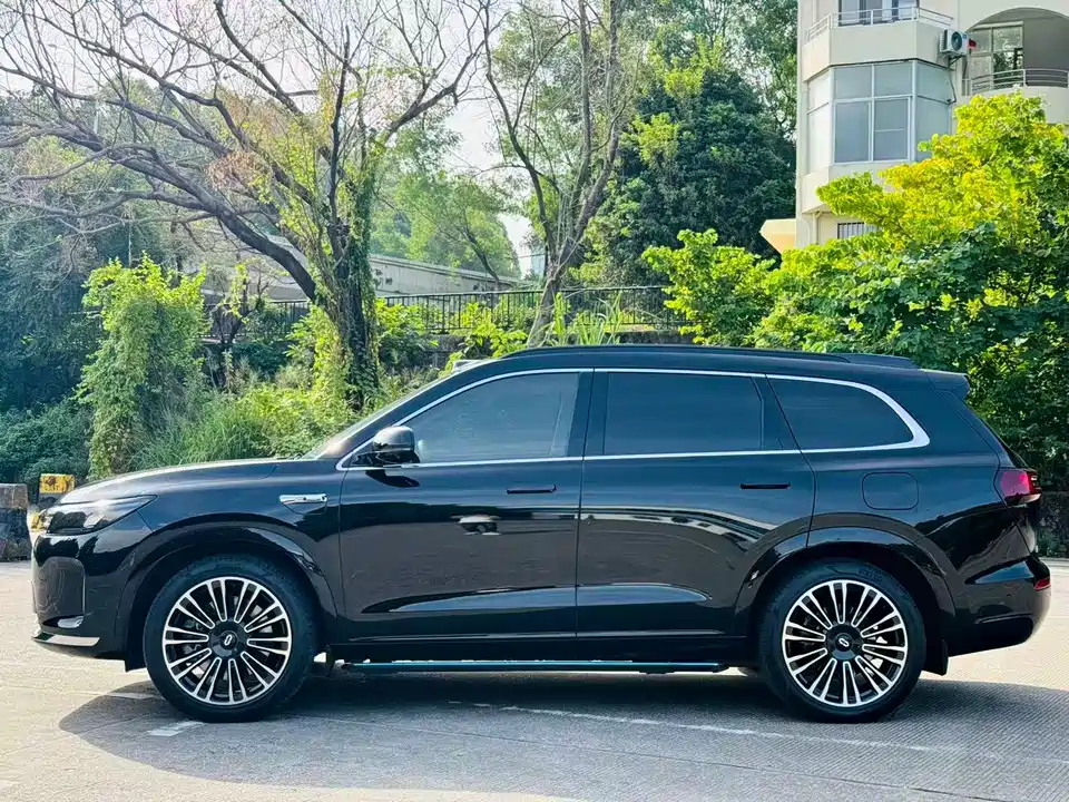 AITO Ask the world M7