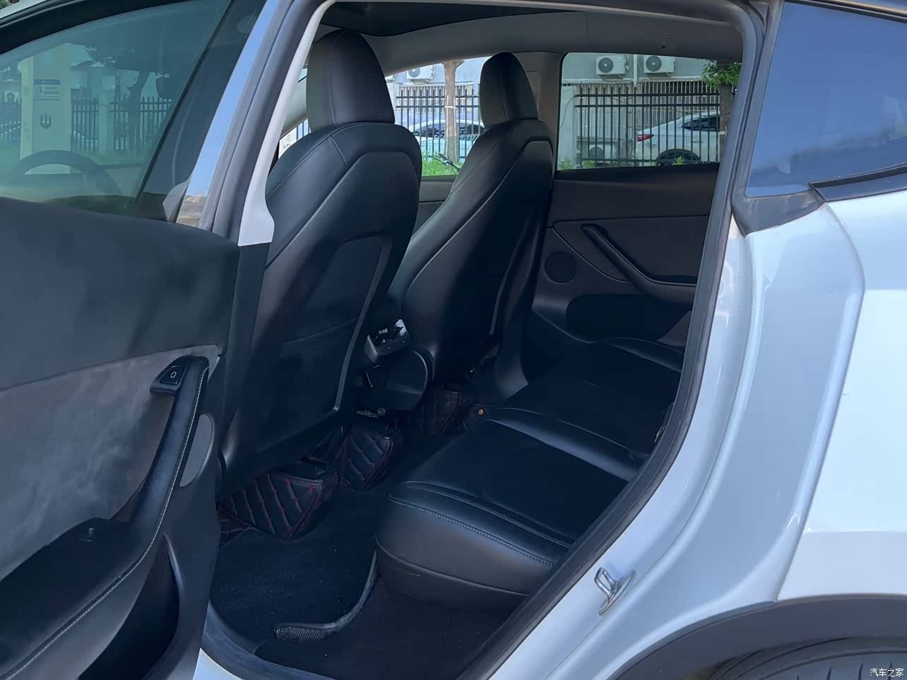 Tesla Model Y, 2022 11