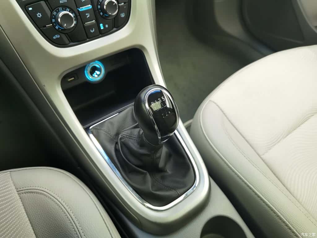 Buick XT, 2014 13