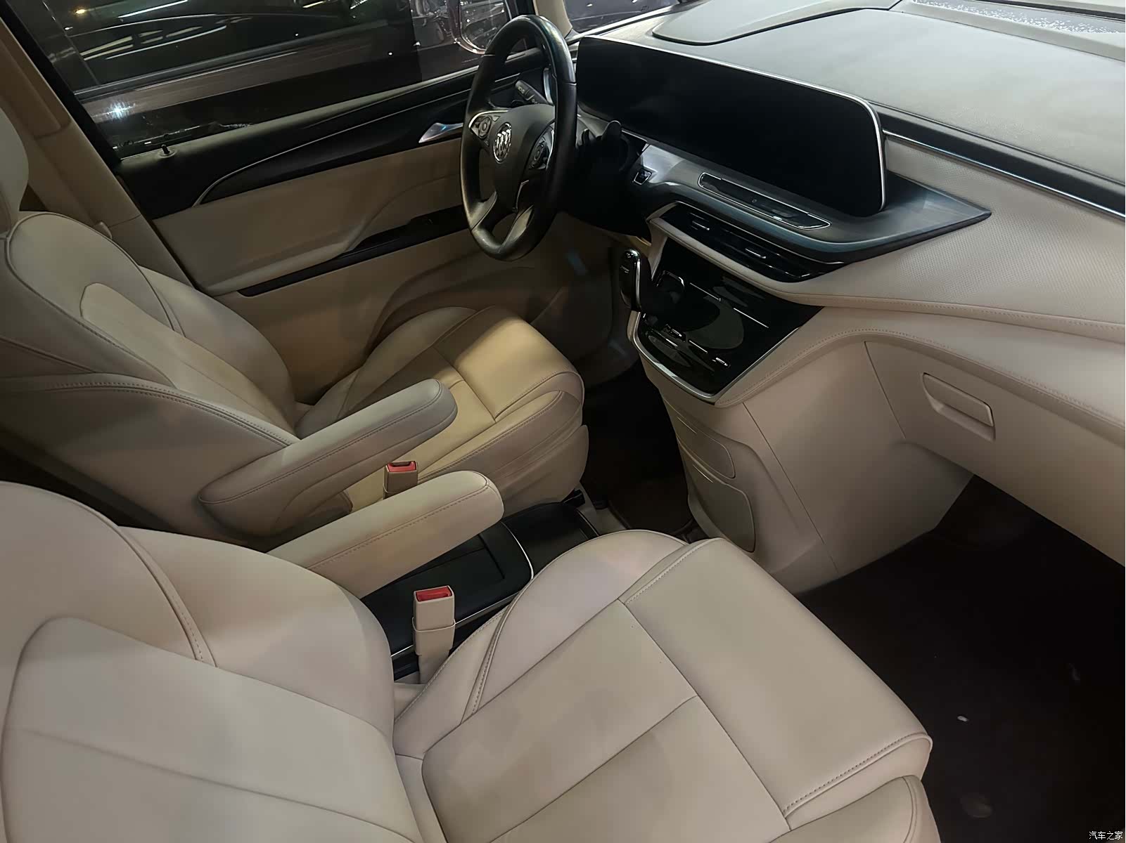 Buick GL8, 2022 8
