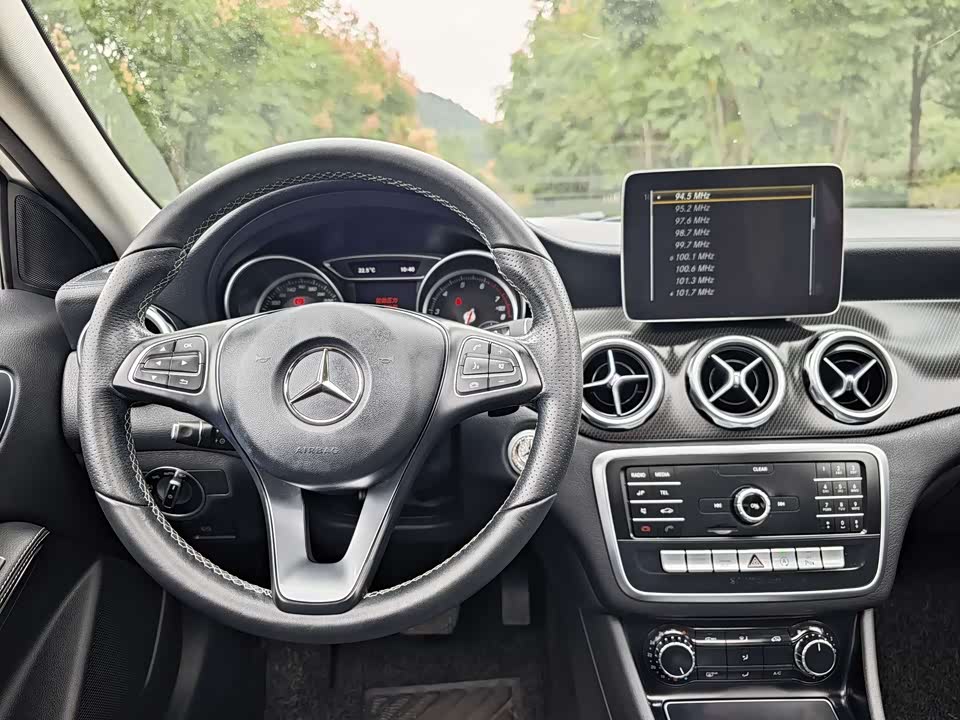 Mercedes-Benz GLA