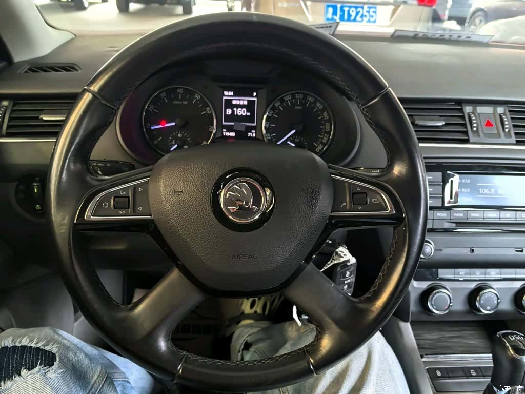 Skoda Octavia, 2014 10