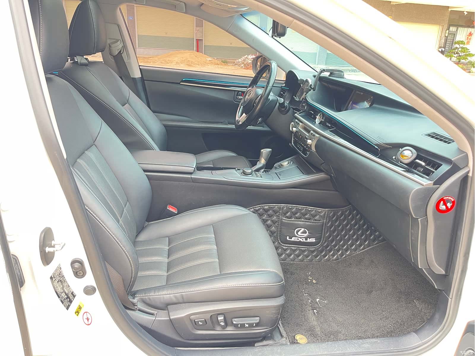 Lexus ES, 2016 9