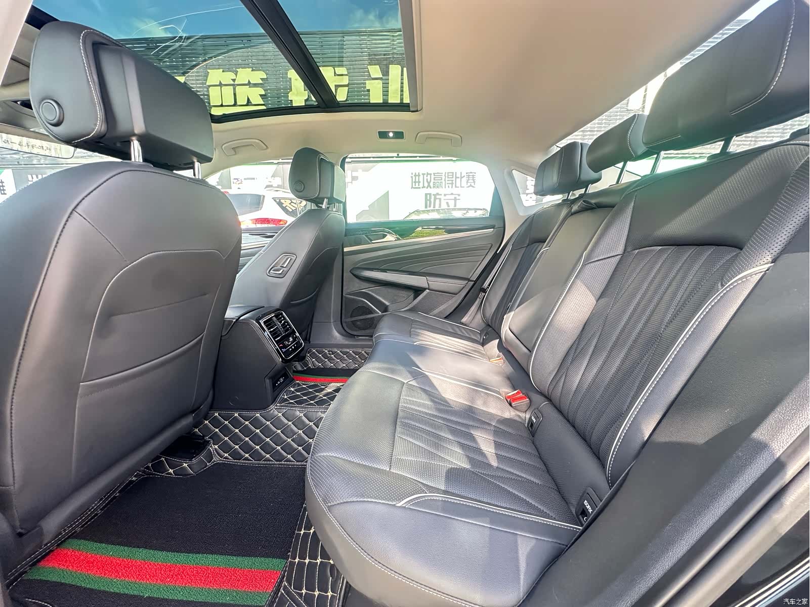 Volkswagen Passat, 2022 15