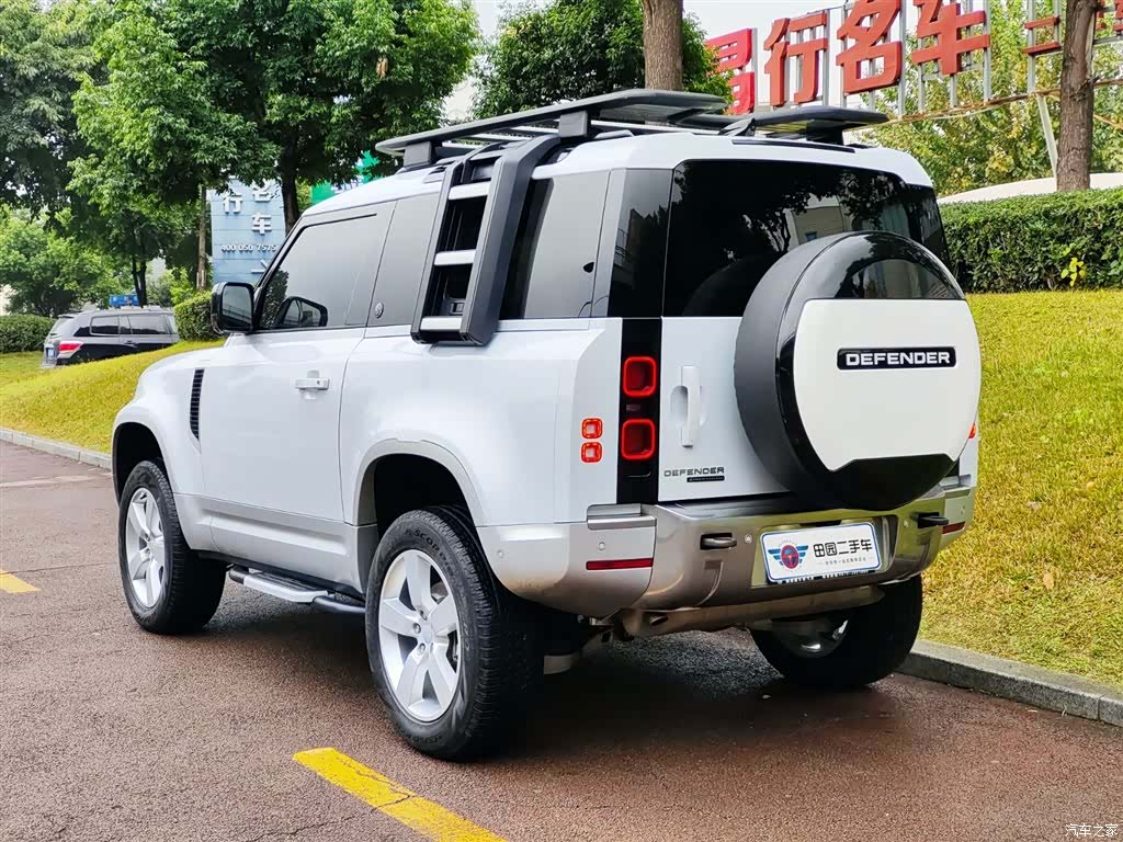 Land Rover Defender, 2022 4