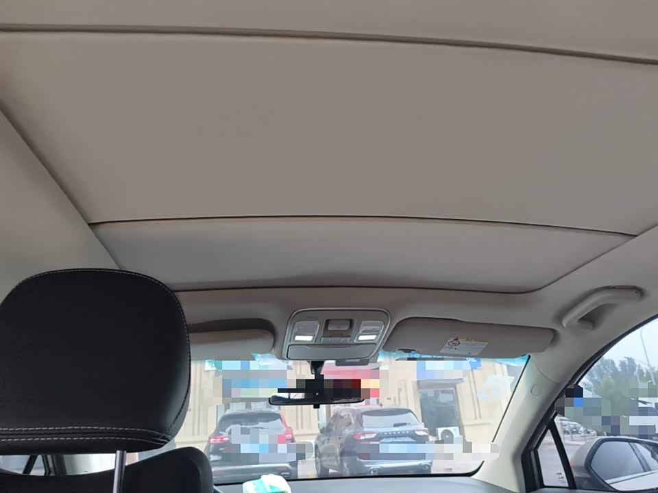 Geely Emgrand GS