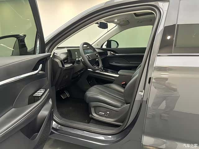 Roewe RX5, 2022 все фото