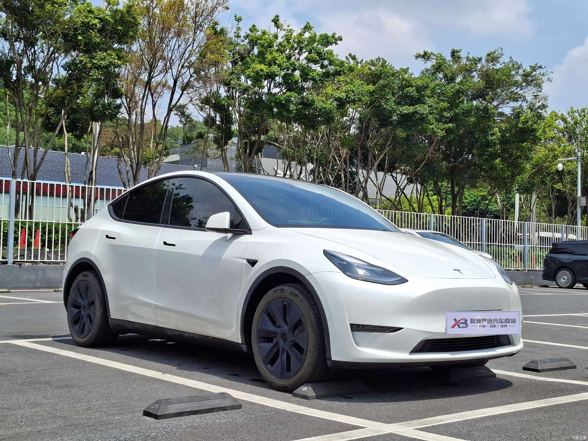 Tesla Model Y, 2024 3