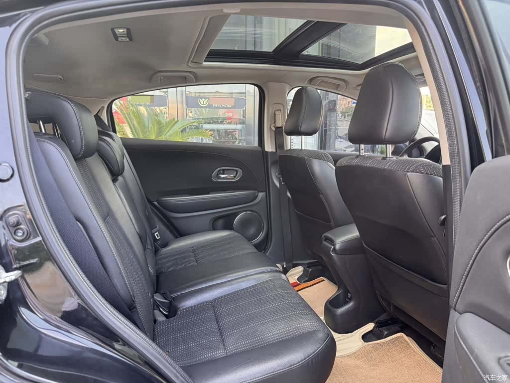 Honda Vezel, 2014 8