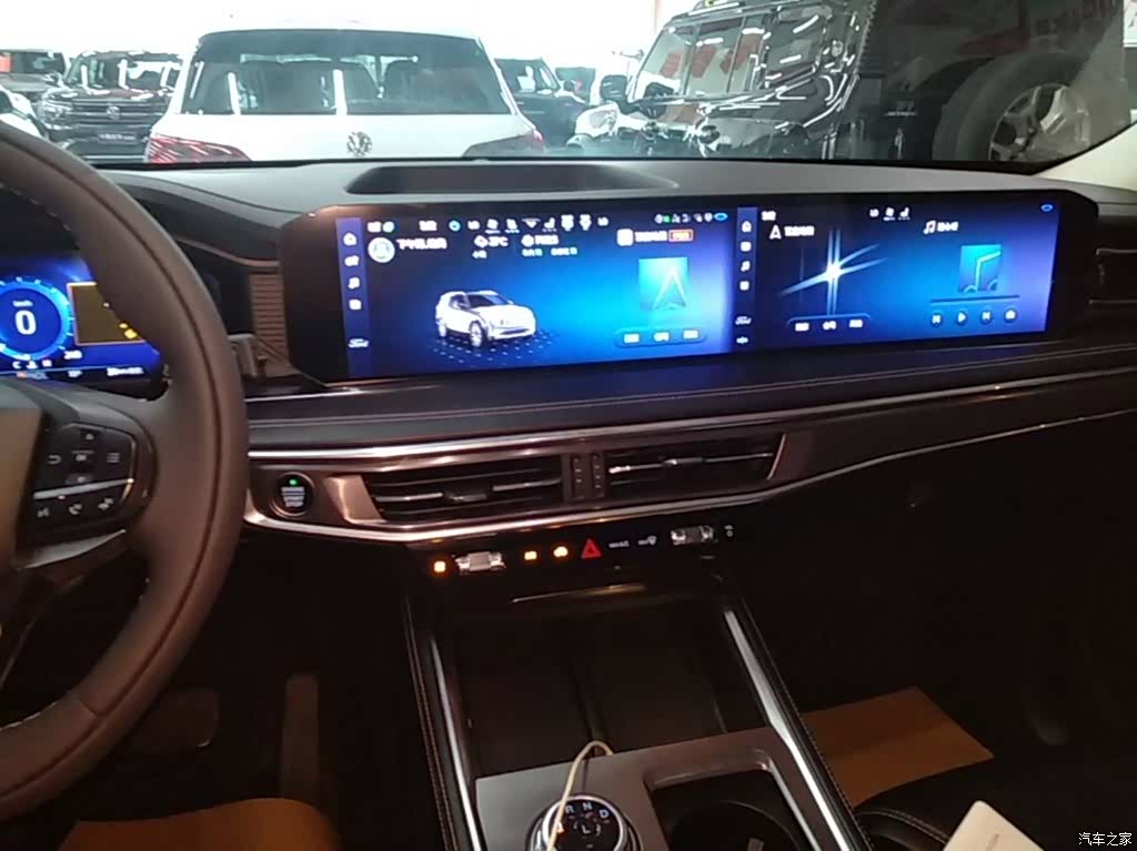 Ford Explorer, 2022 13