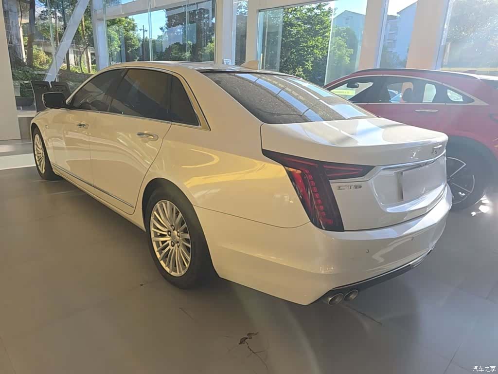 Cadillac CT6, 2021 все фото