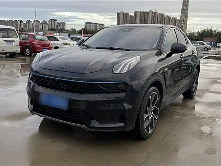 Lynk & Co 05