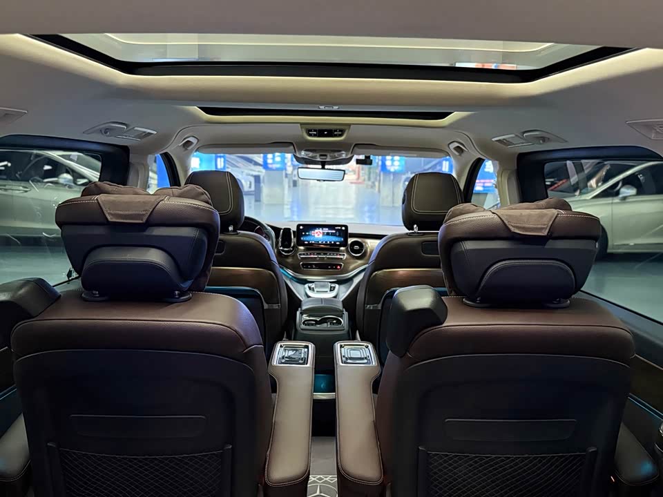 Mercedes-Benz V-class