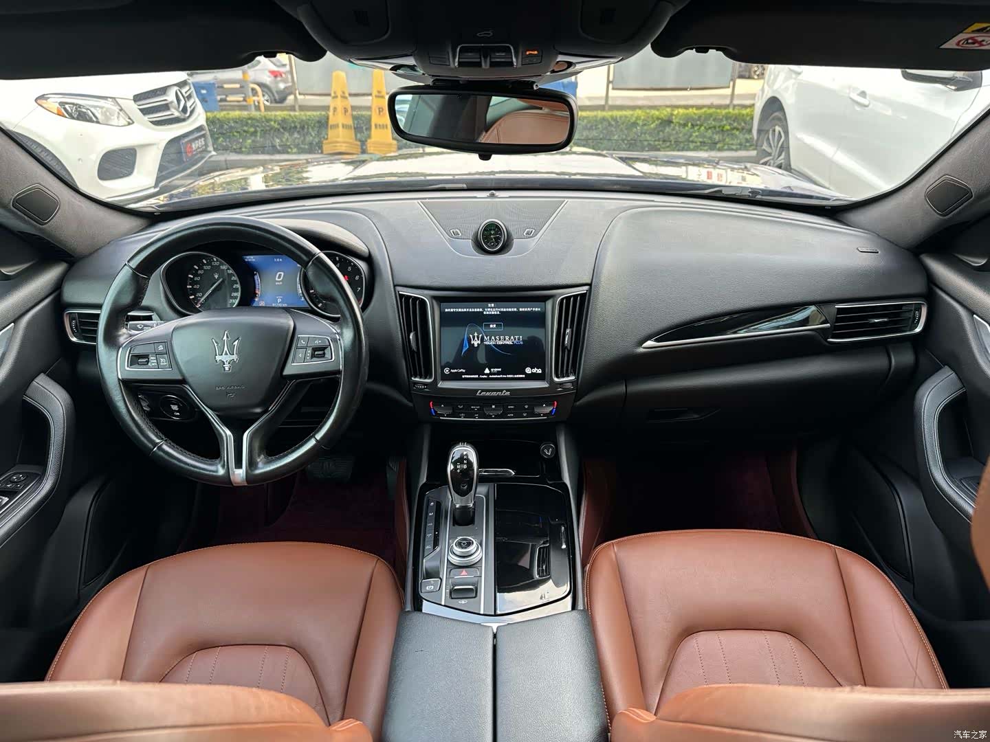 Maserati Levante, 2018 16