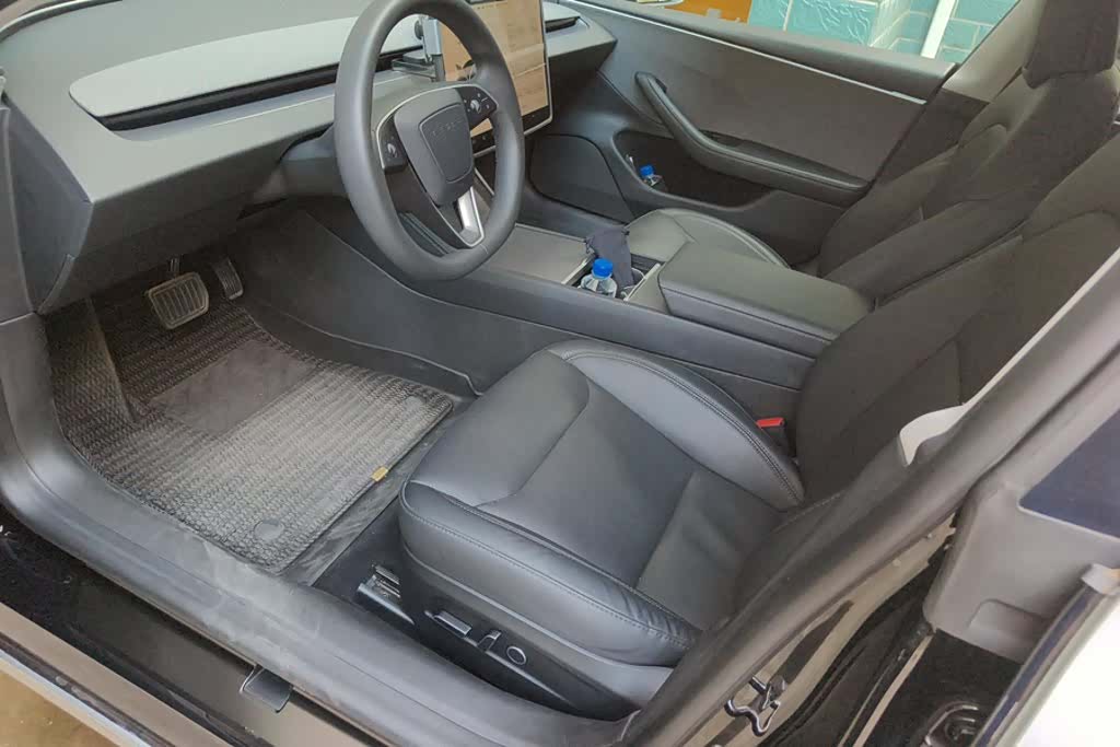 Tesla Model 3, 2023 9