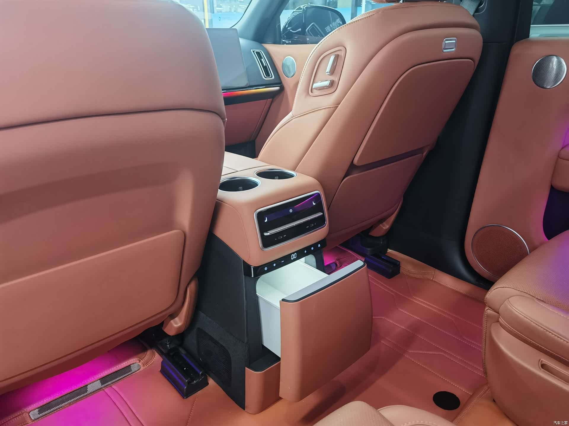 Li Auto L9, 2024 8